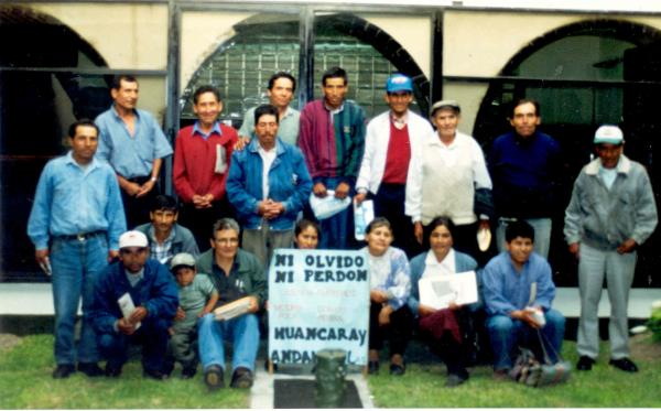 Visita de Alcalde y Familiares de Victimas de Chumbivilcas a Miembros de la Comisión de Verdad y Reconciliación