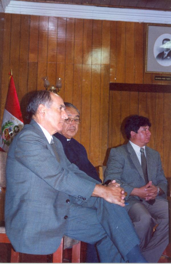 Bienvenida de los comisionados en Huanta