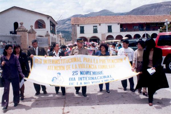 Movilización por el día de la "no violencia contra la mujer" en la ciudad de Huamanga
