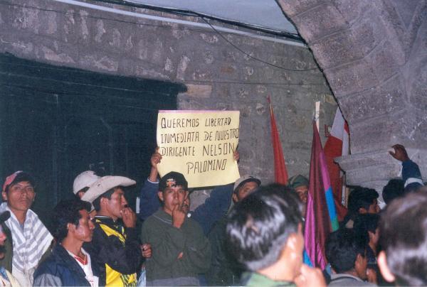 Paro en Huamanga de la Federación de Productores Agropecuarios del Valle de los ríos Apurímac y Ene (fepavrae)