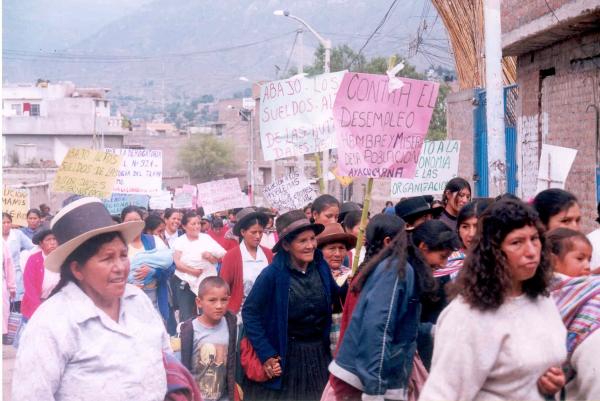 Paro en Huamanga de la Federación de Productores Agropecuarios del Valle de los ríos Apurímac y Ene (fepavrae)