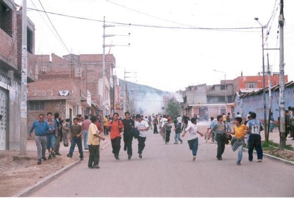 Paro en Huamanga de la Federación de Productores Agropecuarios del Valle de los ríos Apurímac y Ene (fepavrae)