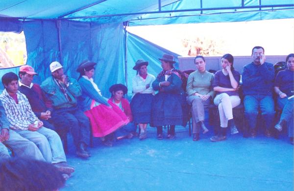 Reunión con familiares y conferencia de prensa en Huamanga
