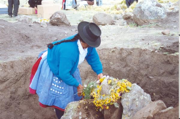 Exhumación de fosas en Santiago de Lucanamarca - Ayacucho