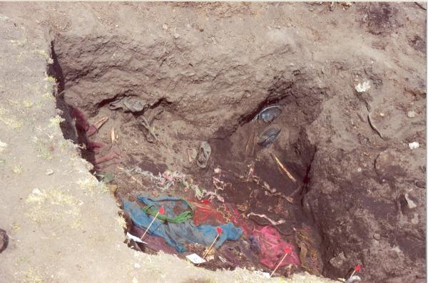 Exhumación de fosas en Santiago de Lucanamarca - Ayacucho