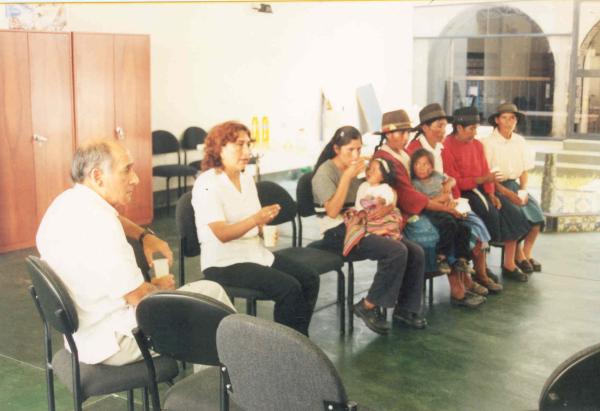 Movilización y visita de familiares de víctimas a la sede de la Comisión de la Verdad y Reconciliación en San Isidro