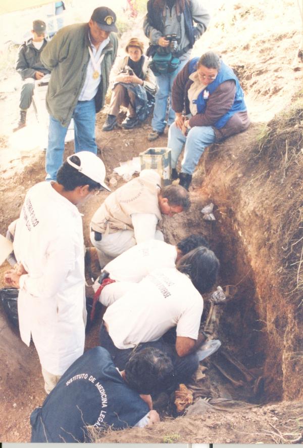 Exhumacion de Restos en Chuschi