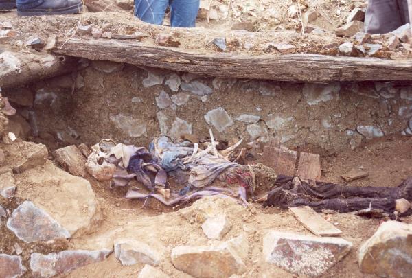 Exhumación de fosas en Santiago de Lucanamarca - Ayacucho