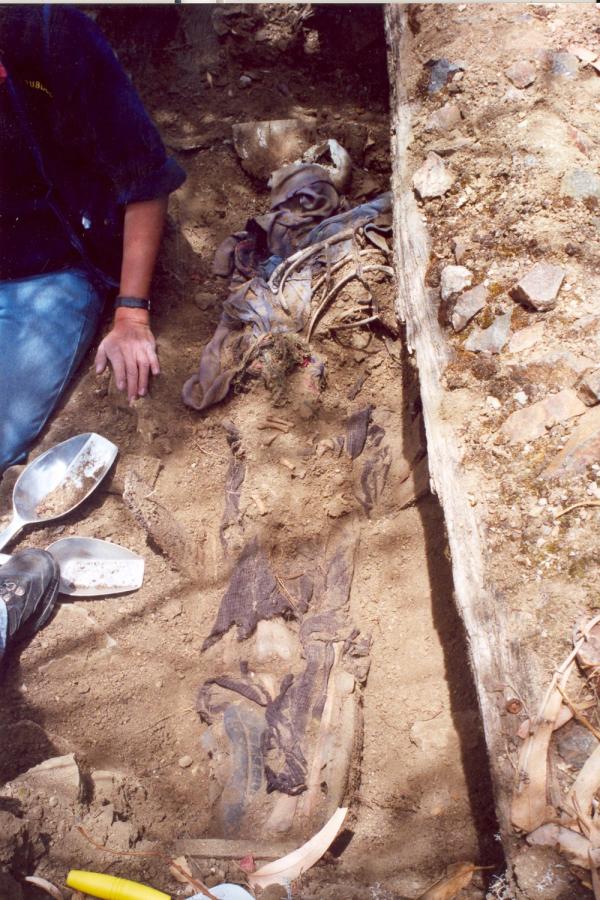 Exhumación de fosas en Santiago de Lucanamarca - Ayacucho