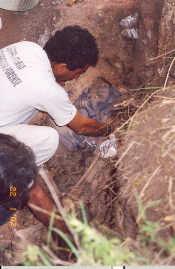 Exhumacion de Restos en Chuschi