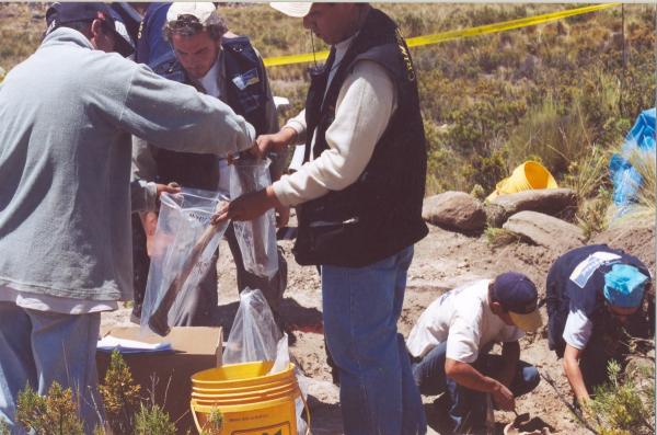 Exhumación de fosas en Santiago de Lucanamarca - Ayacucho
