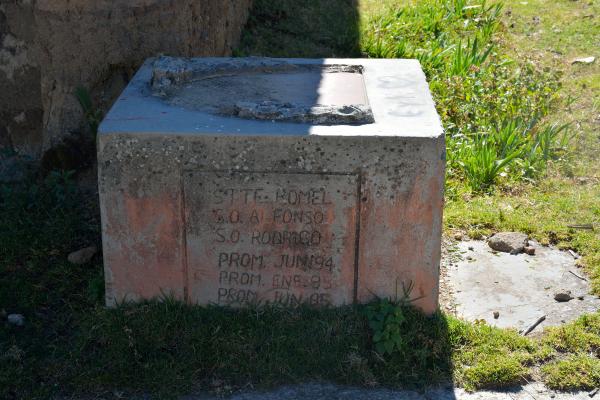 5. Placa a militares caídos