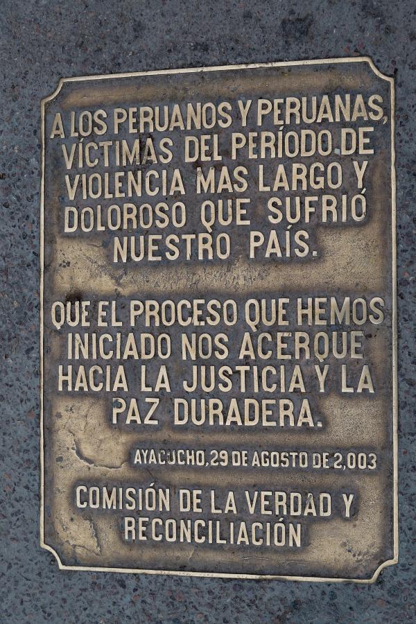 10. Placa de la CVR, Huamanga