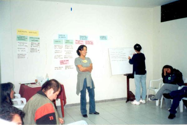 Taller de capacitación en salud mental en Paracas