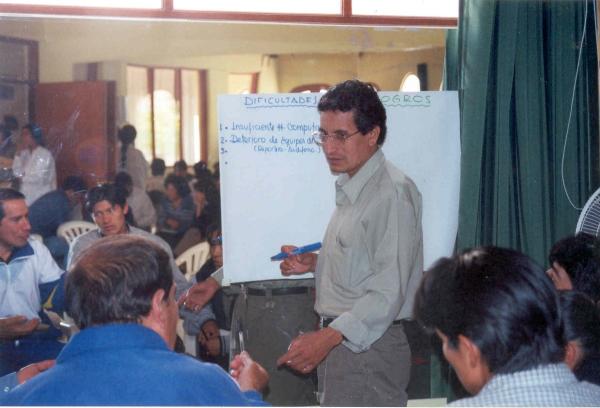 Taller de salud mental en la sede sur andino en Huamanga