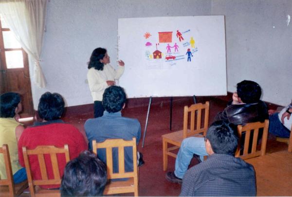 Taller de salud mental y género a personal de la sede sur andino en Abancay