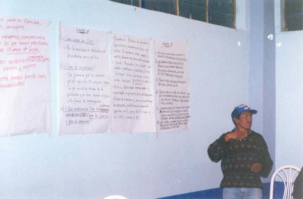 Taller con los comités de autodefensa en Huanta