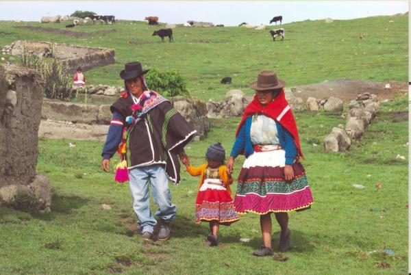 Visita de la Comisión de la Verdad y Reconciliación a Uchuraccay