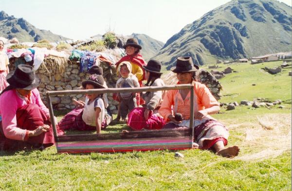 Visita de la Comisión de la Verdad y Reconciliación a Uchuraccay